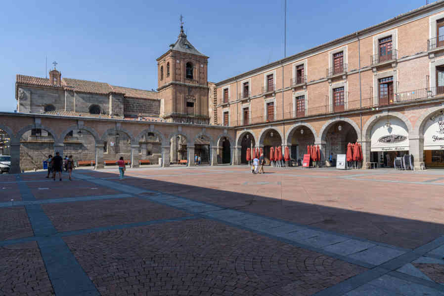 Ávila 015 - plaza del Mercado Chico.jpg